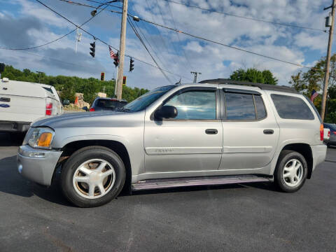 2005 GMC Envoy XL for sale at COLONIAL AUTO SALES in North Lima OH