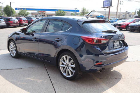 2017 Mazda MAZDA3 Touring