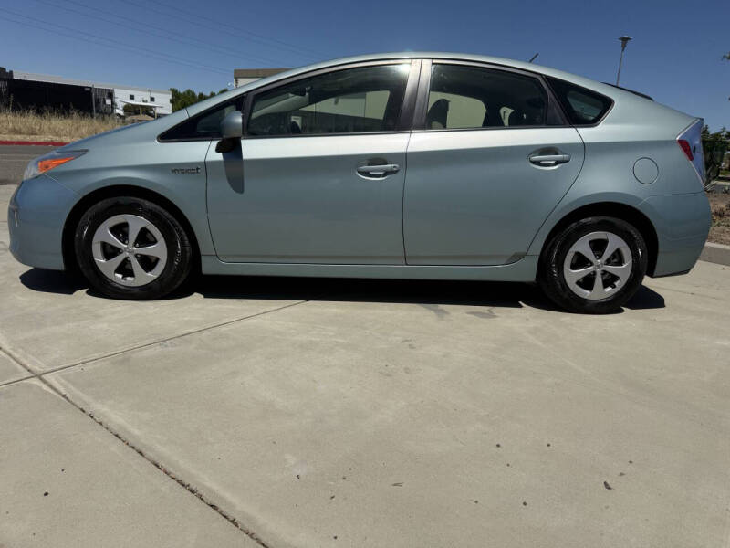 2012 Toyota Prius Two