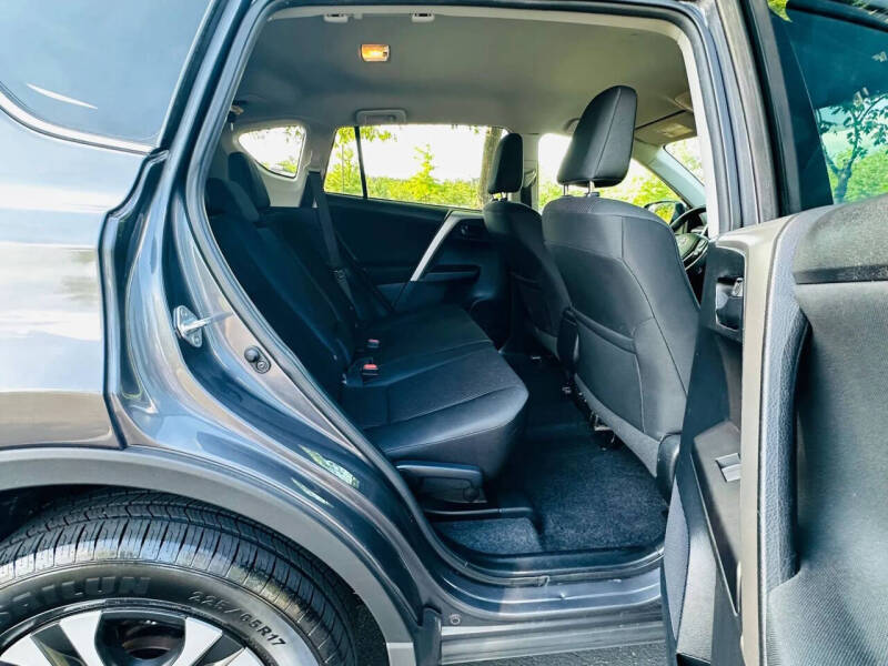 2016 Toyota RAV4 LE