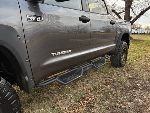 2014 Toyota Tundra SR5