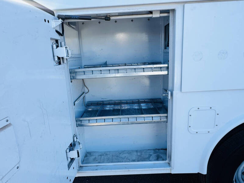 2011 Ford E-Series E-350 SD