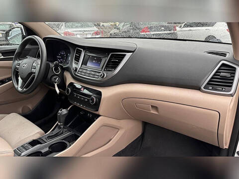 2018 Hyundai Tucson SE