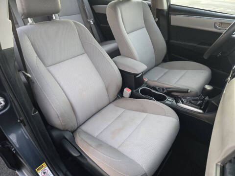 2015 Toyota Corolla LE