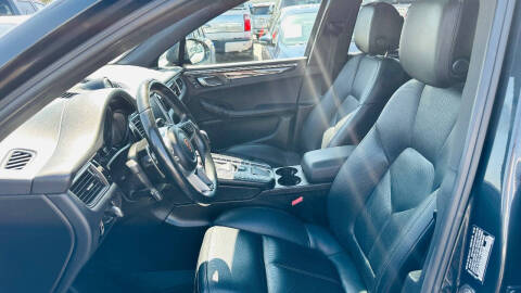 2018 Porsche Macan S