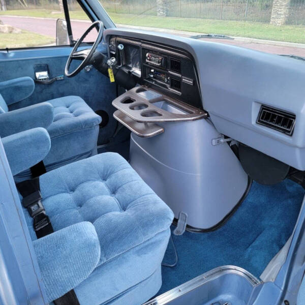 1983 Ford E-100