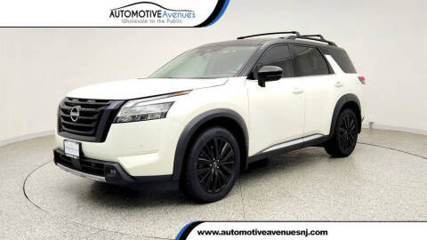 2023 Nissan Pathfinder Platinum