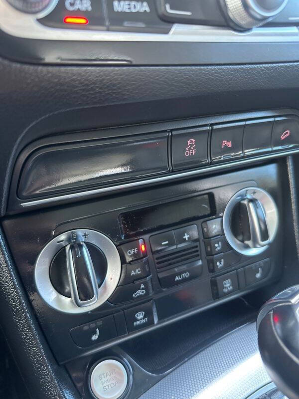 2015 Audi Q3 2.0T quattro Prestige