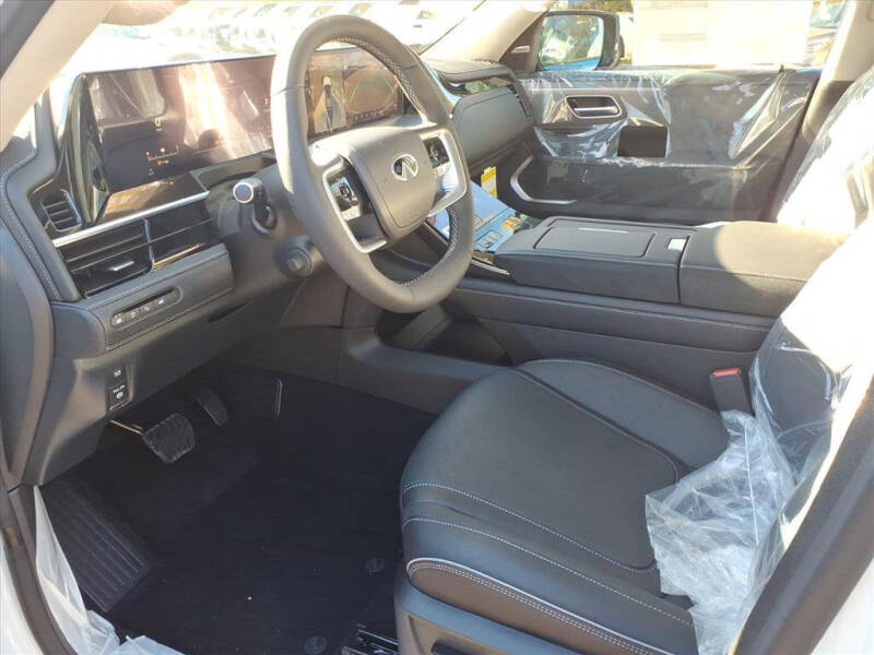 2026 Infiniti QX80 Luxe