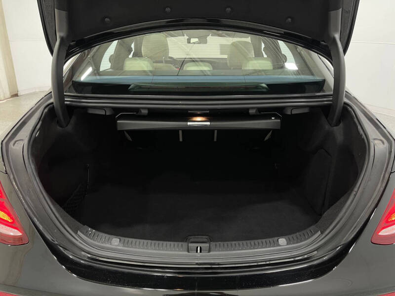 2018 Mercedes-Benz E-Class E 300