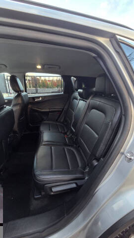 2021 Ford Escape SEL