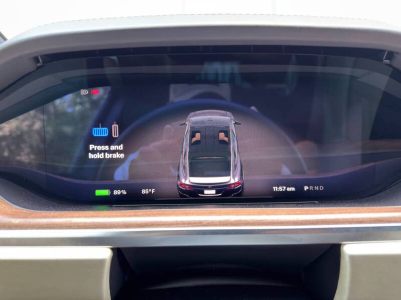 2023 Tesla Model X Standard Range