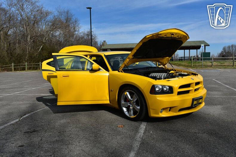 2007 Dodge Charger SRT-8