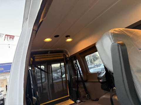 2013 Ford E-Series E-250