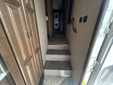 2016 CEDAR CREEK 38EL