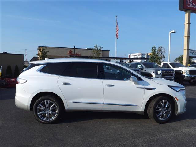 Used 2024 Buick Enclave Premium with VIN 5GAEVBKW8RJ106760 for sale in Bourbonnais, IL