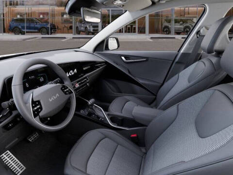2025 Kia Niro EX Touring