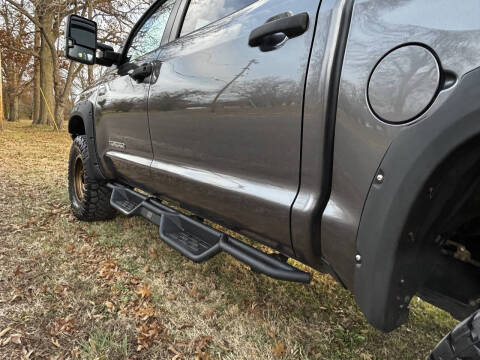 2014 Toyota Tundra SR5