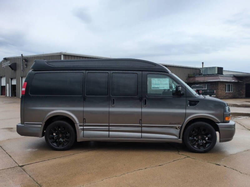 2026 GMC Savana 2500