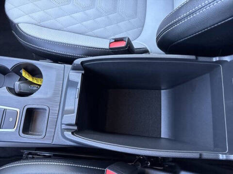 2024 Ford Escape Platinum