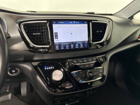 2019 Chrysler Pacifica Touring L Plus