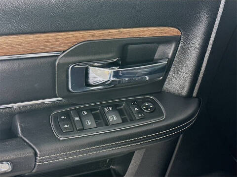 2017 RAM 1500 Laramie