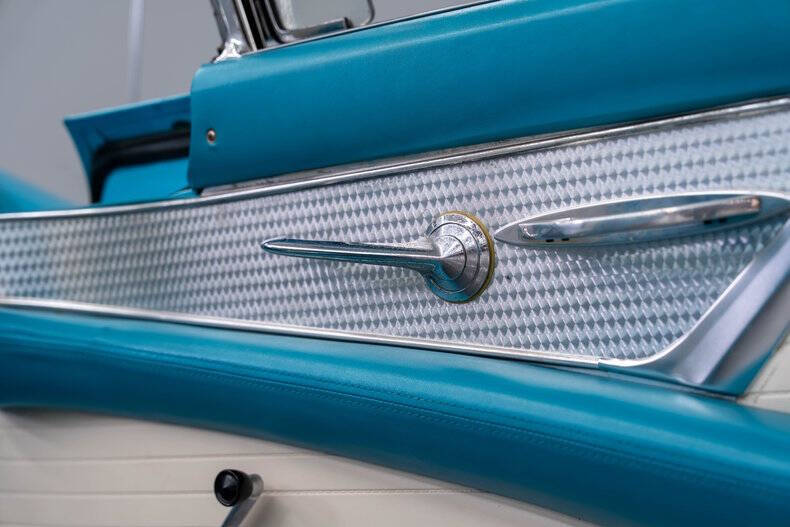 1956 Ford Thunderbird