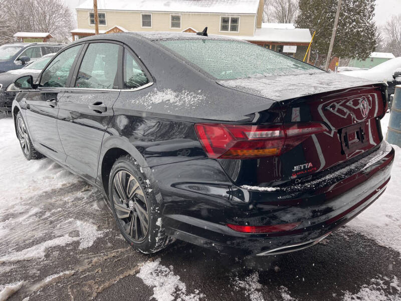 2019 Volkswagen Jetta SEL Premium photo 3