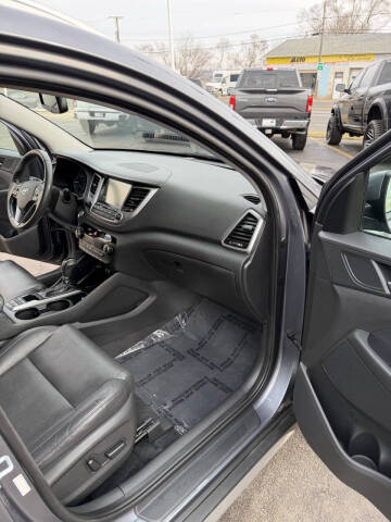 2017 Hyundai Tucson SE Plus