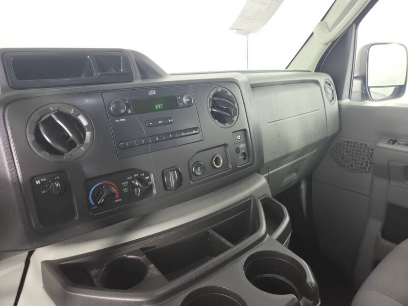 2013 Ford E-Series E-250
