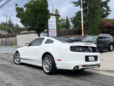 2013 Ford Mustang V6 Premium
