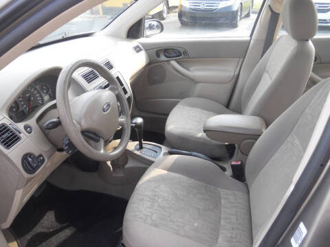 2005 Ford Focus ZX4 SE