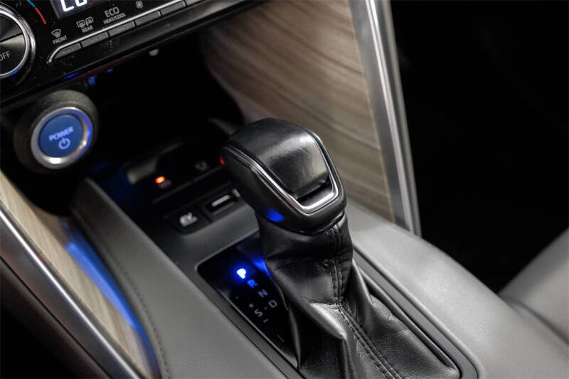 2022 Toyota Venza XLE