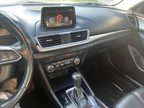 2017 Mazda MAZDA3 Touring