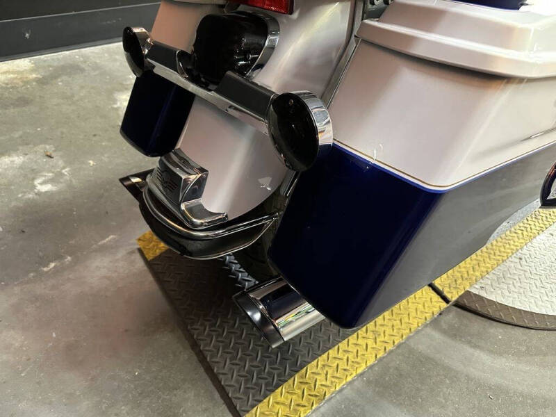 2007 Harley-Davidson® FLHTCU - Electra Glide® U