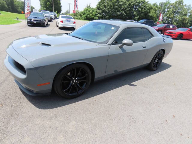 2018 Dodge Challenger for sale at Modern Automotive Group LLC in Lafayette, TN