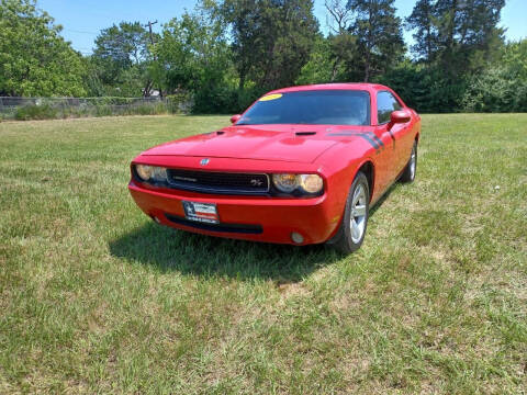 2009 Dodge Challenger for sale at LA PULGA DE AUTOS in Dallas TX