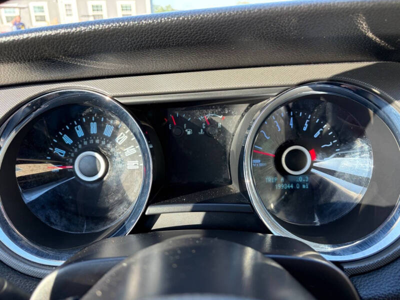 2014 Ford Mustang V6