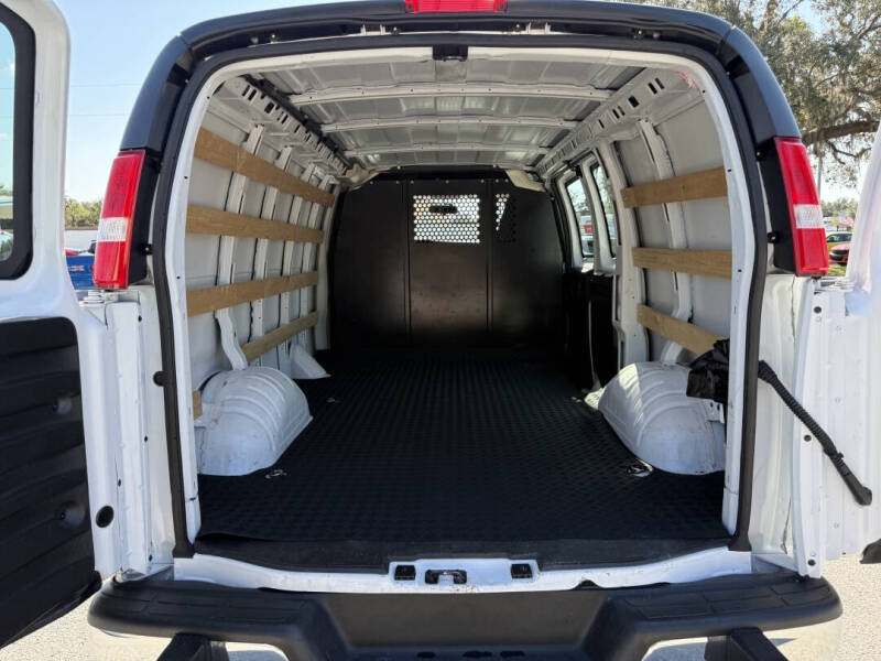 2024 Chevrolet Express 2500