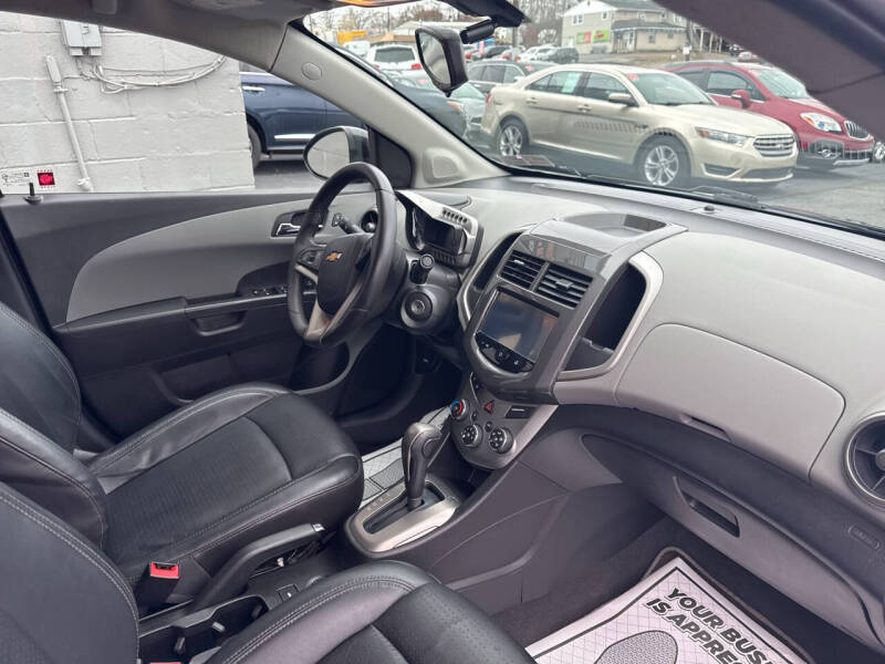 2015 Chevrolet Sonic LTZ Auto