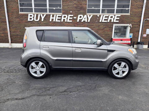 2010 Kia Soul +