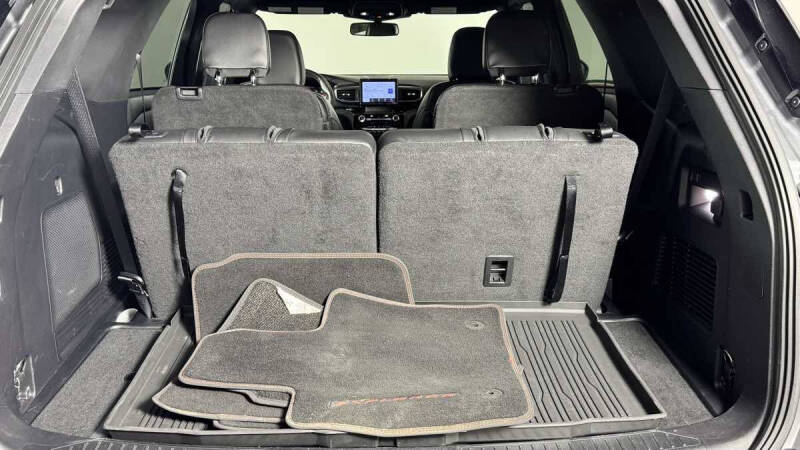 2022 Ford Explorer ST-Line