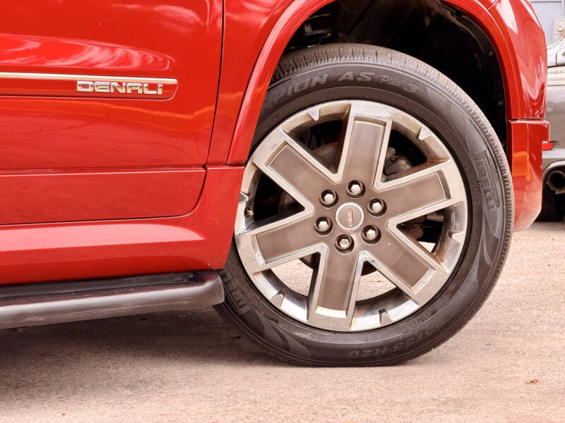 2012 GMC Acadia Denali