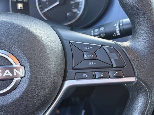 2023 Nissan Versa SV