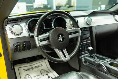 2005 Ford Mustang GT Premium