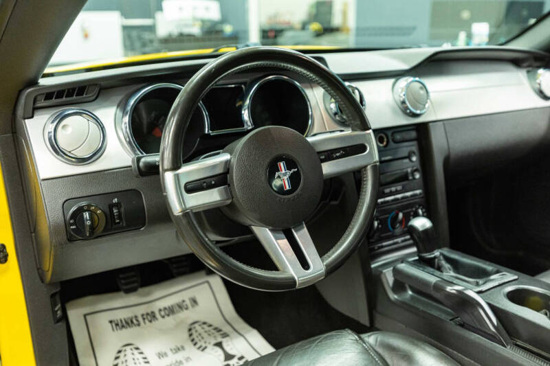 2005 Ford Mustang GT Premium