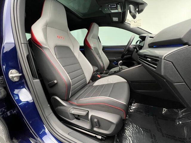 2024 Volkswagen Golf GTI 380 SE