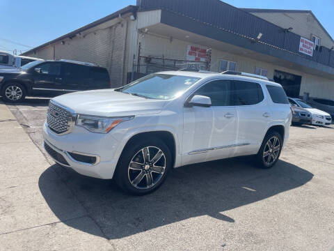 2017 GMC Acadia Denali