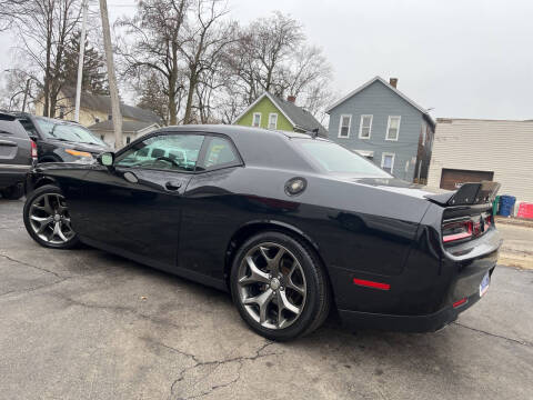 2015 Dodge Challenger SXT Plus