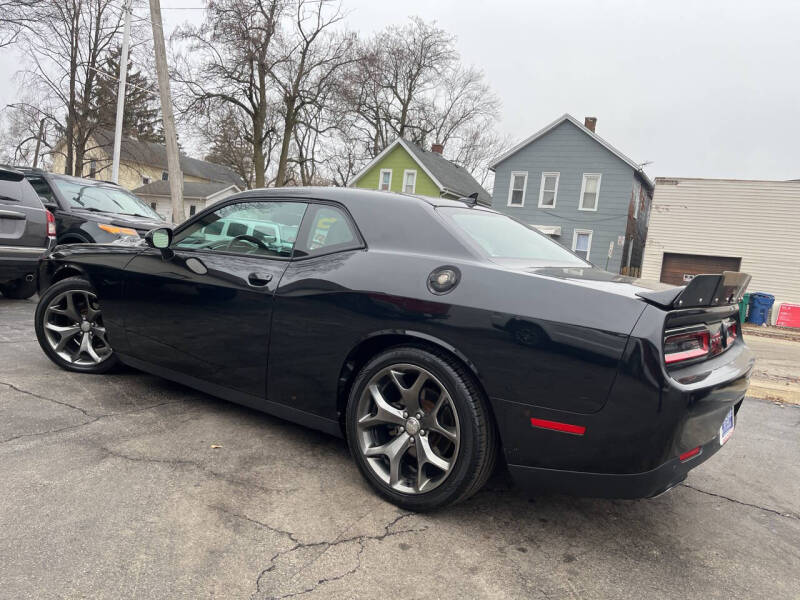 2015 Dodge Challenger SXT Plus